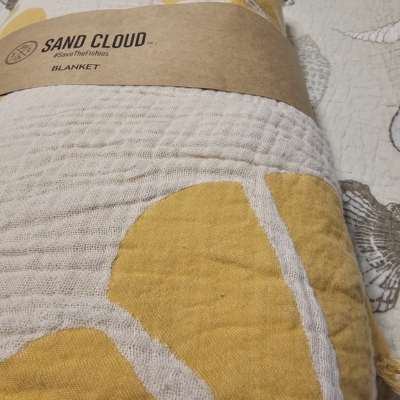 Sand Cloud Yellow Blanket - Picture 2 of 5